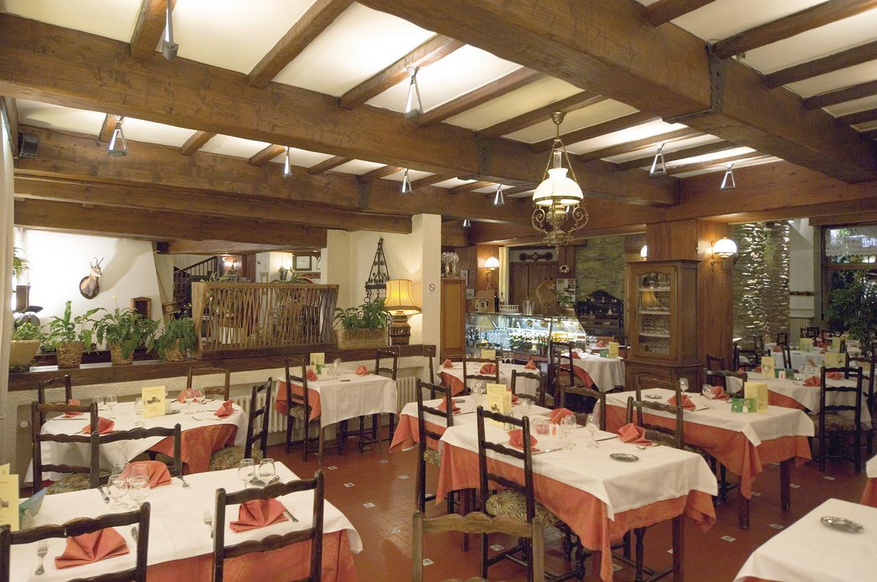 Hotel Restaurant Planes Saillagouse Extérieur photo